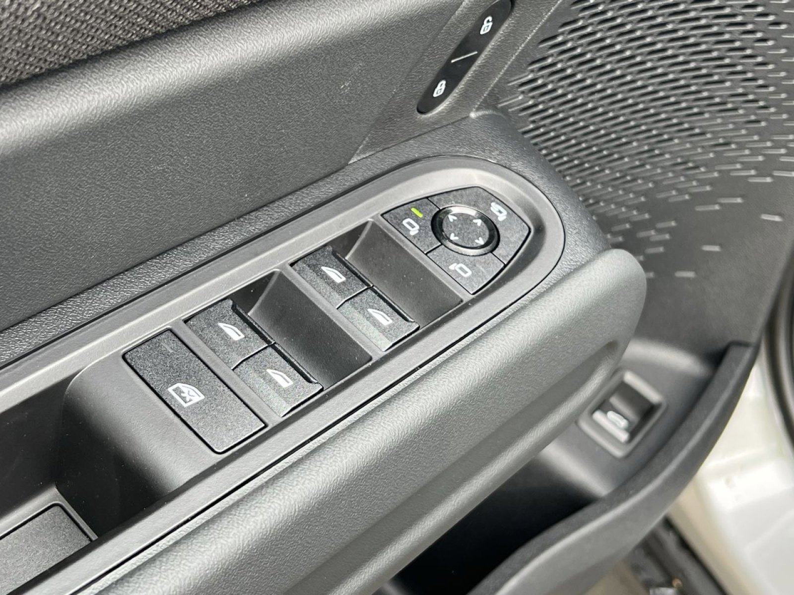 Certified 2025 MINI Cooper Countryman S image 12