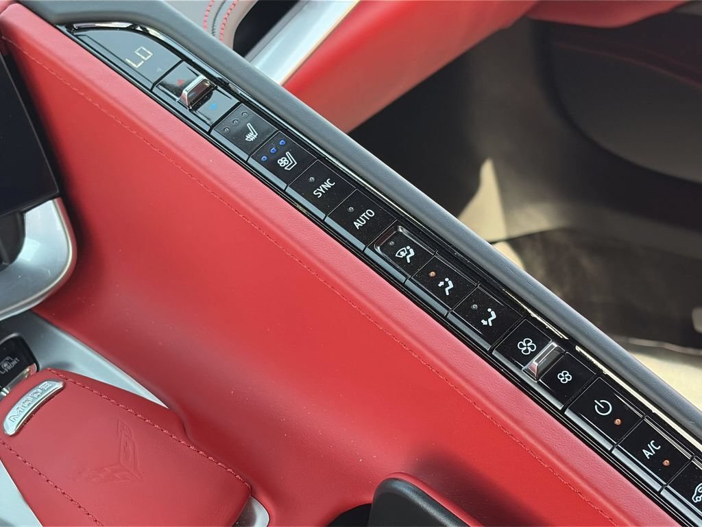 Used 2024 Chevrolet Corvette Stingray Premium Conv w/ Z51 Performance Package RWD image 24