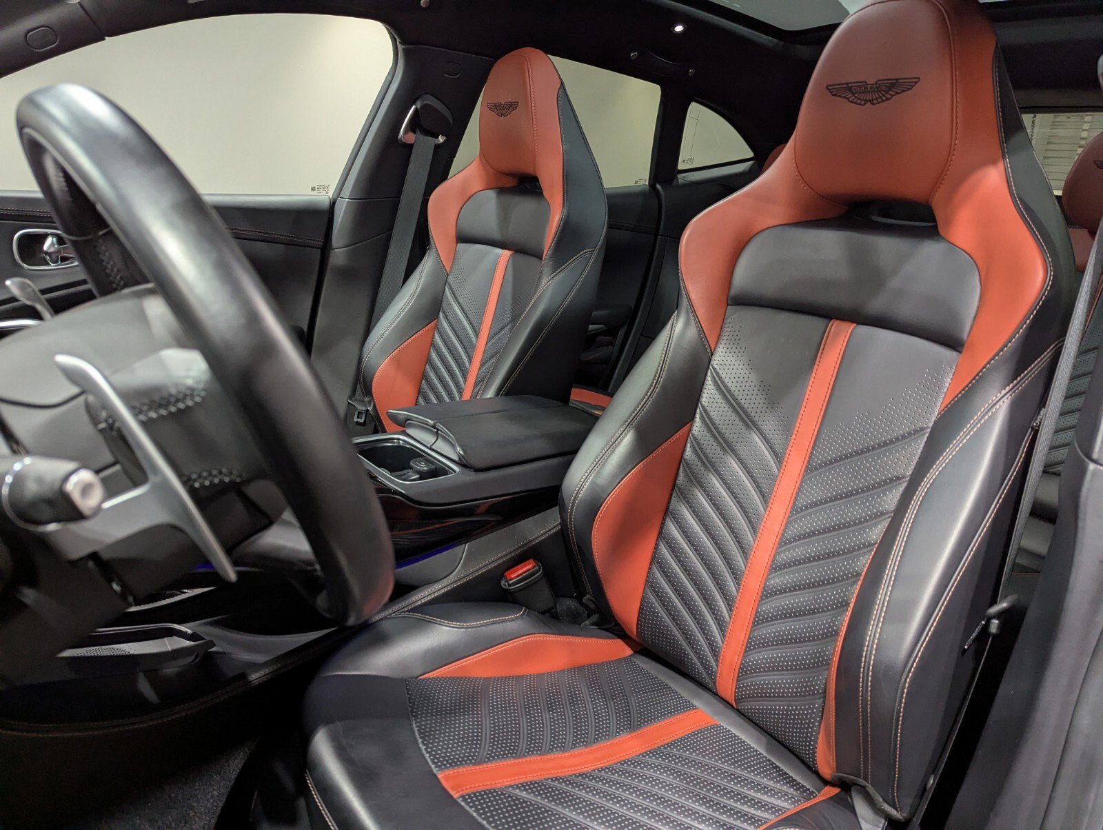 Used 2023 Aston Martin DBX 707 image 12