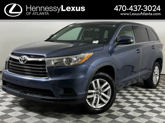 Used 2016 Toyota Highlander LE FWD video 1