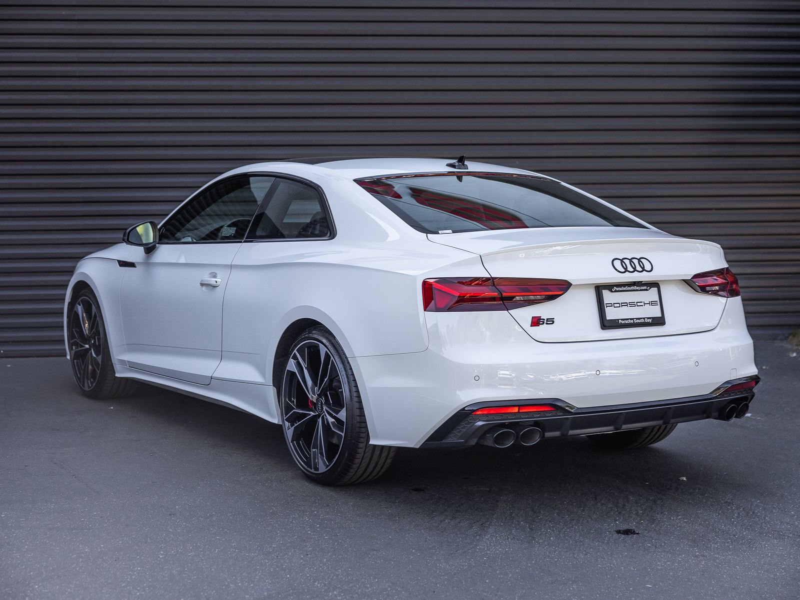 Used 2023 Audi S5 Premium Plus w/ Premium Plus AWD/4WD image 3