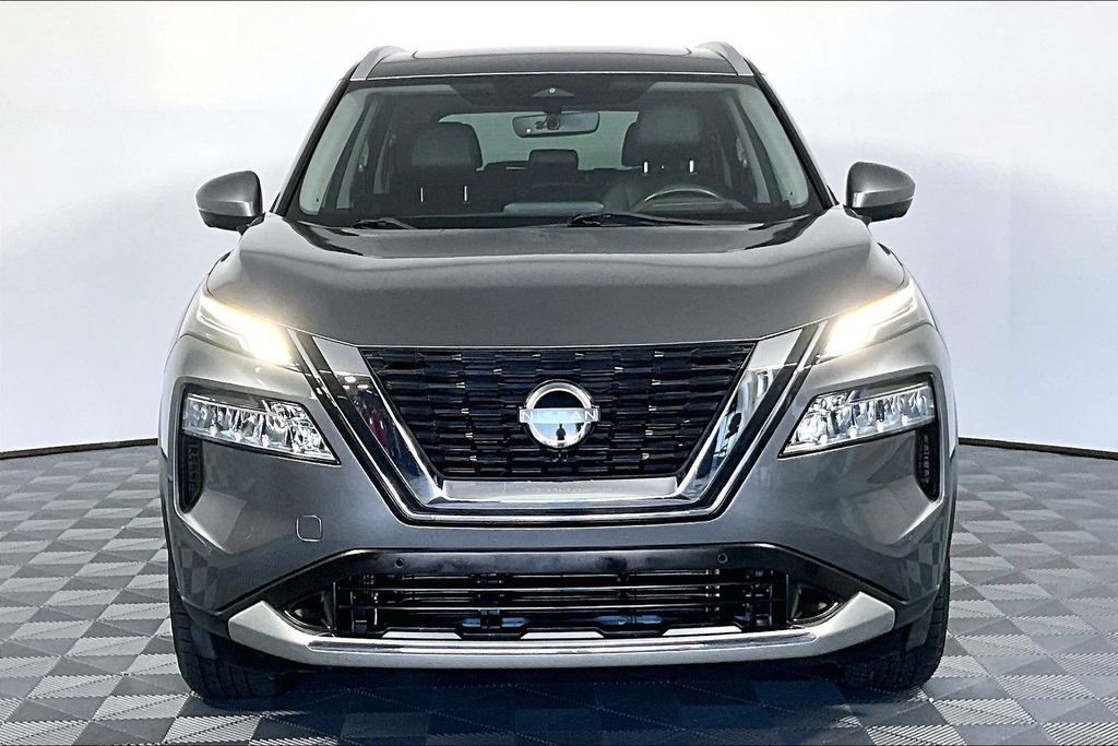 Used 2023 Nissan Rogue Platinum w/ Platinum Premium Package FWD image 3