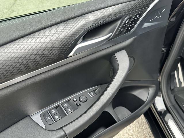 Used 2024 BMW X4 M40i AWD/4WD image 22