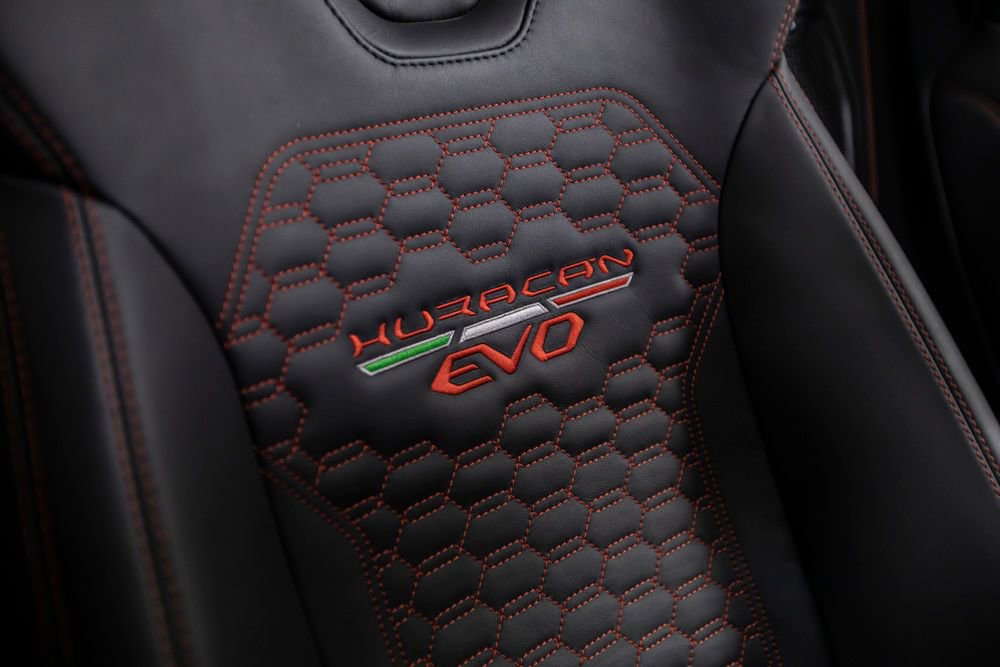 Used 2020 Lamborghini Huracan EVO image 51