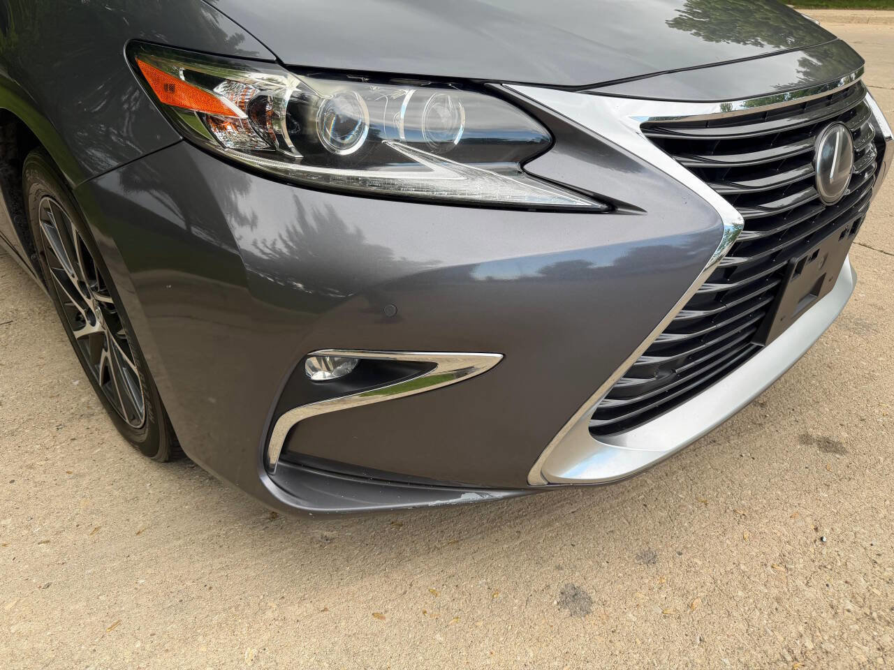 Used 2017 Lexus ES 350 w/ Luxury Package FWD image 8