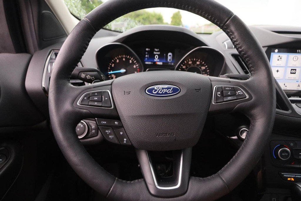Used 2018 Ford Escape Titanium w/ Ford Safe & Smart Package AWD/4WD image 12