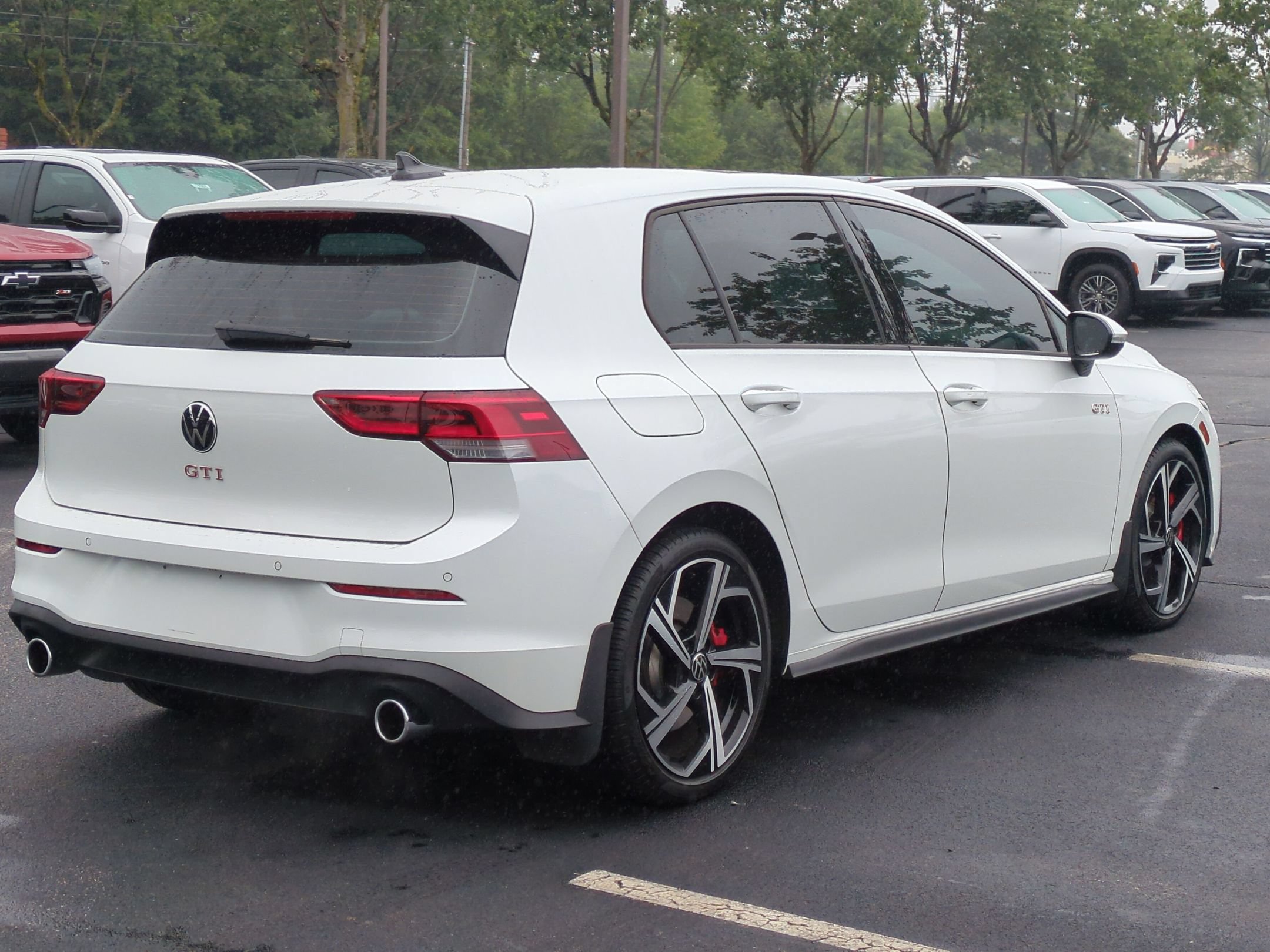 Used 2025 Volkswagen Golf SE FWD image 10