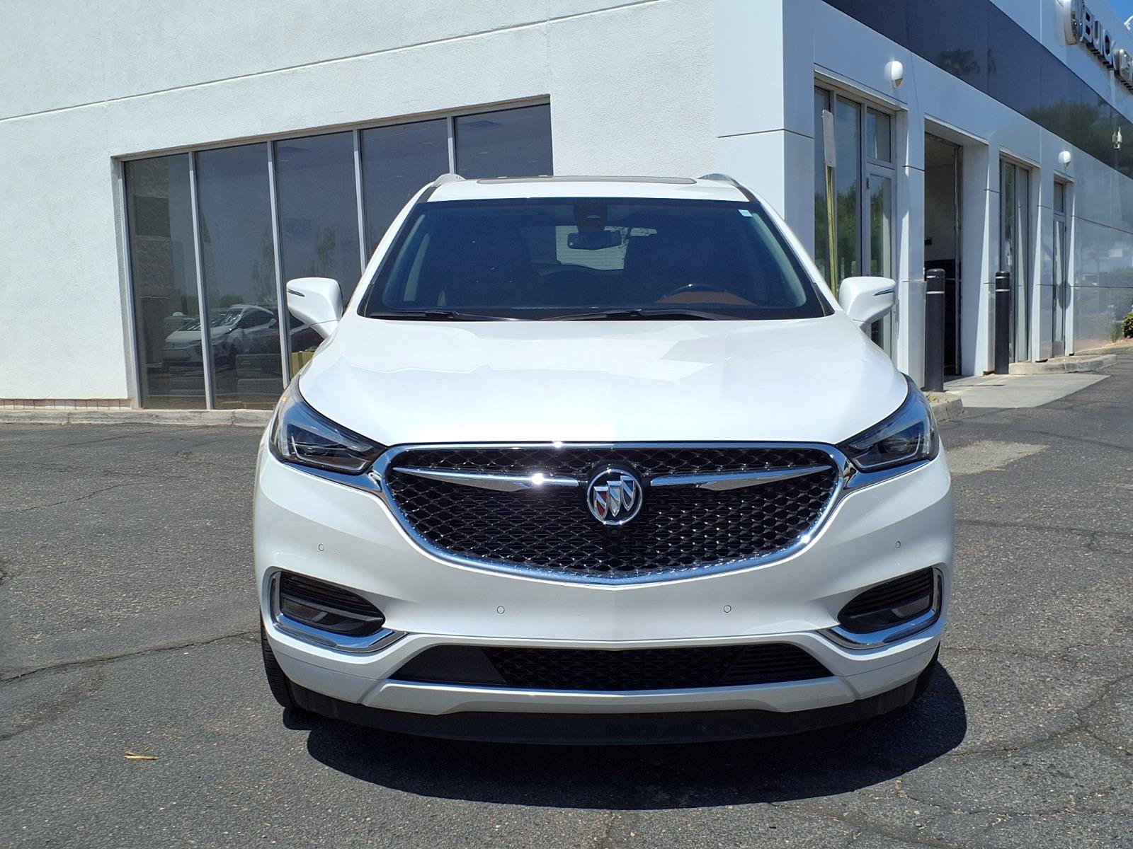 Used 2020 Buick Envision Essence FWD image 2