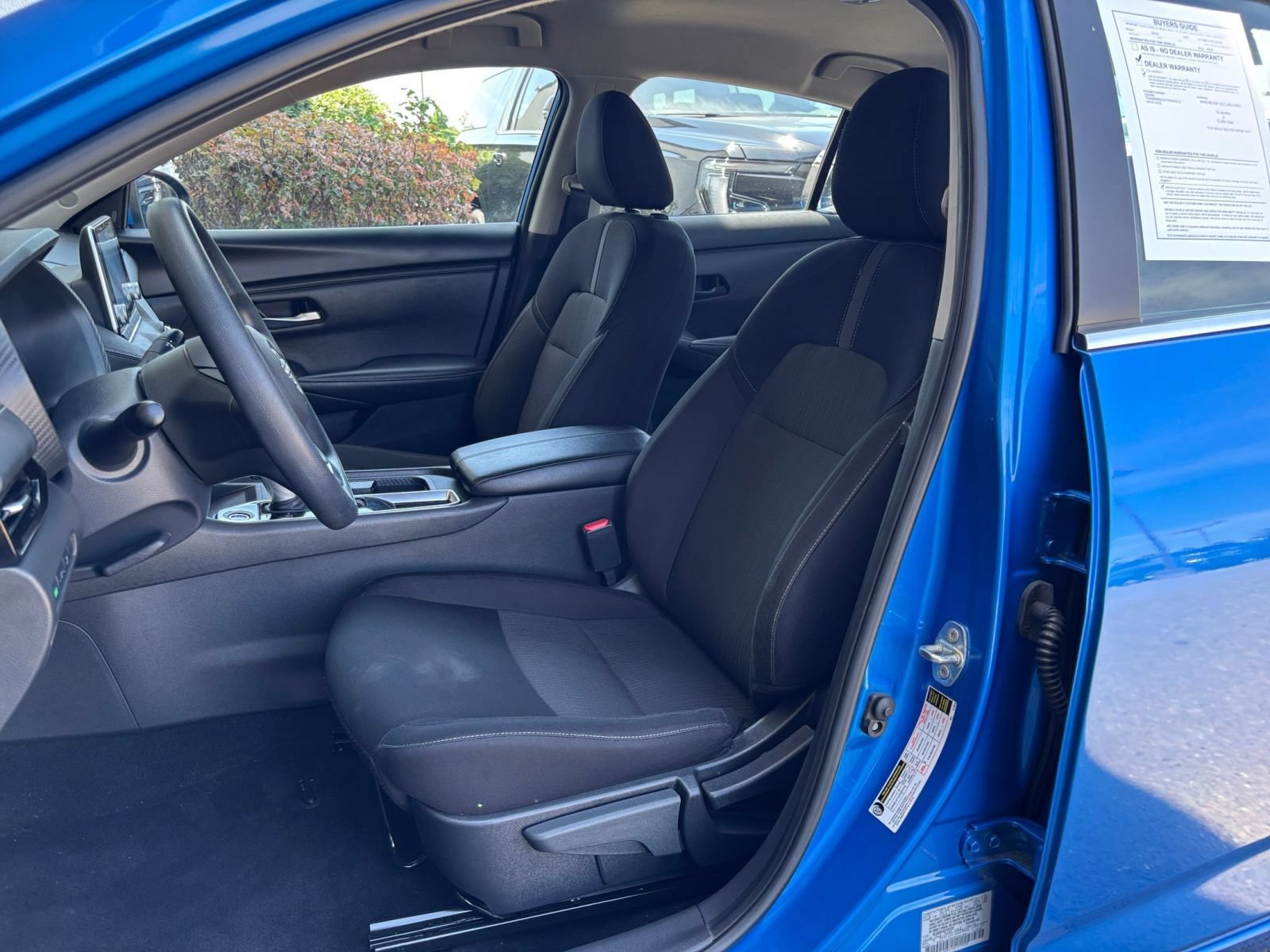 Used 2025 Nissan Sentra SV FWD image 35