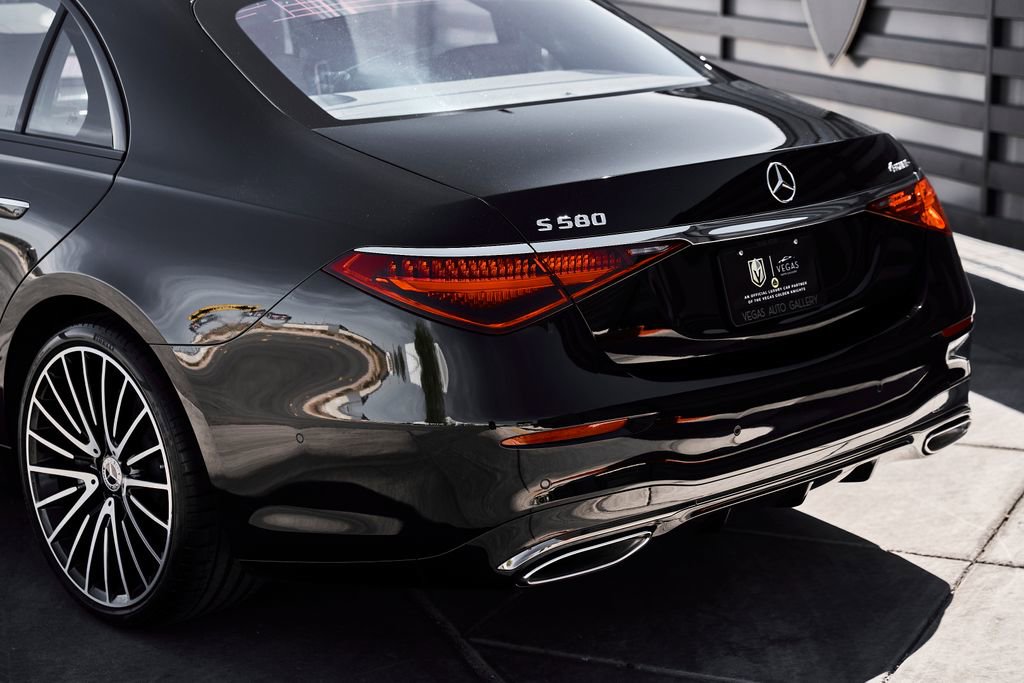 Used 2023 Mercedes-Benz S 580 4MATIC Sedan image 9