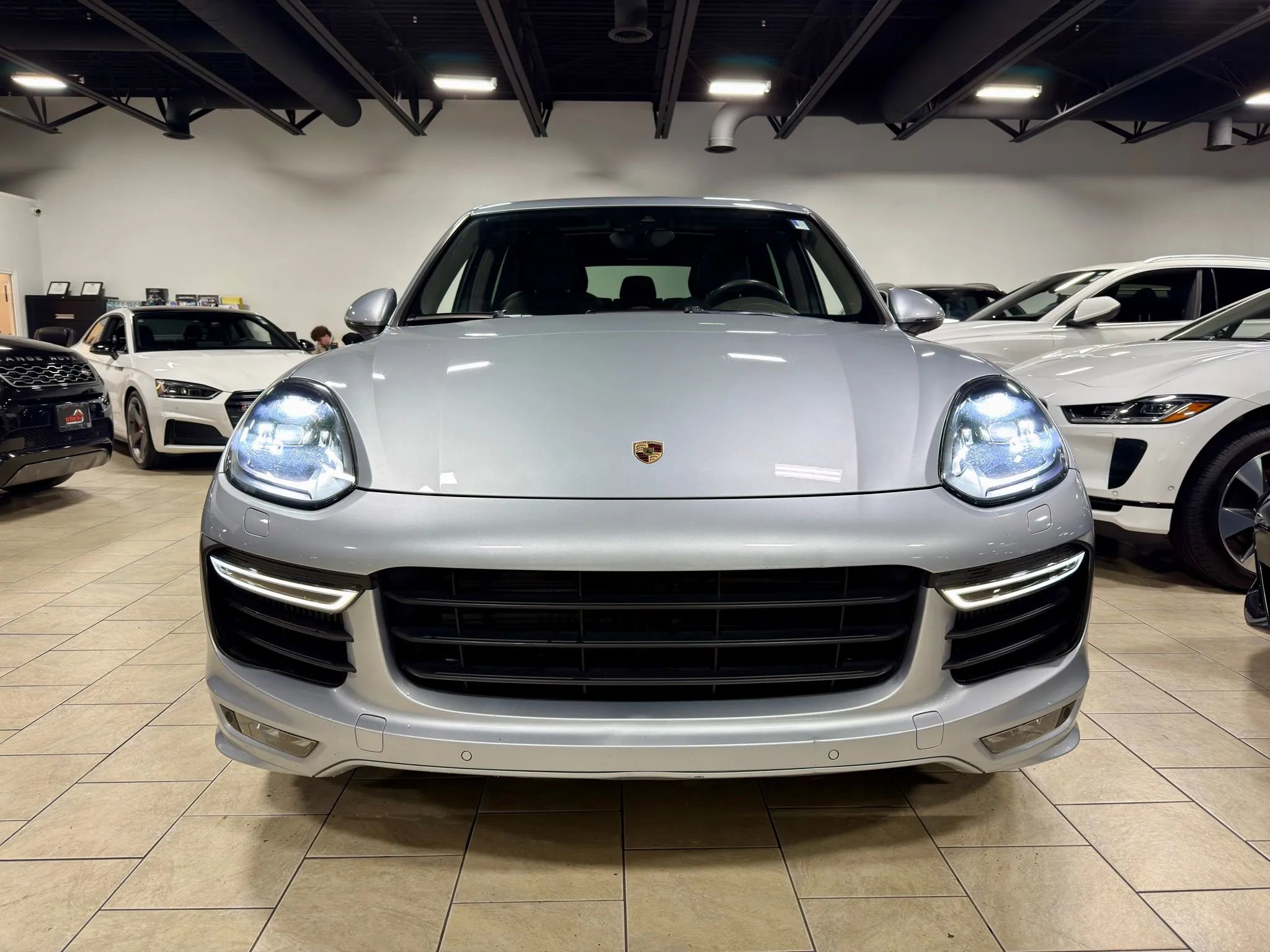 Used 2016 Porsche Cayenne GTS image 10
