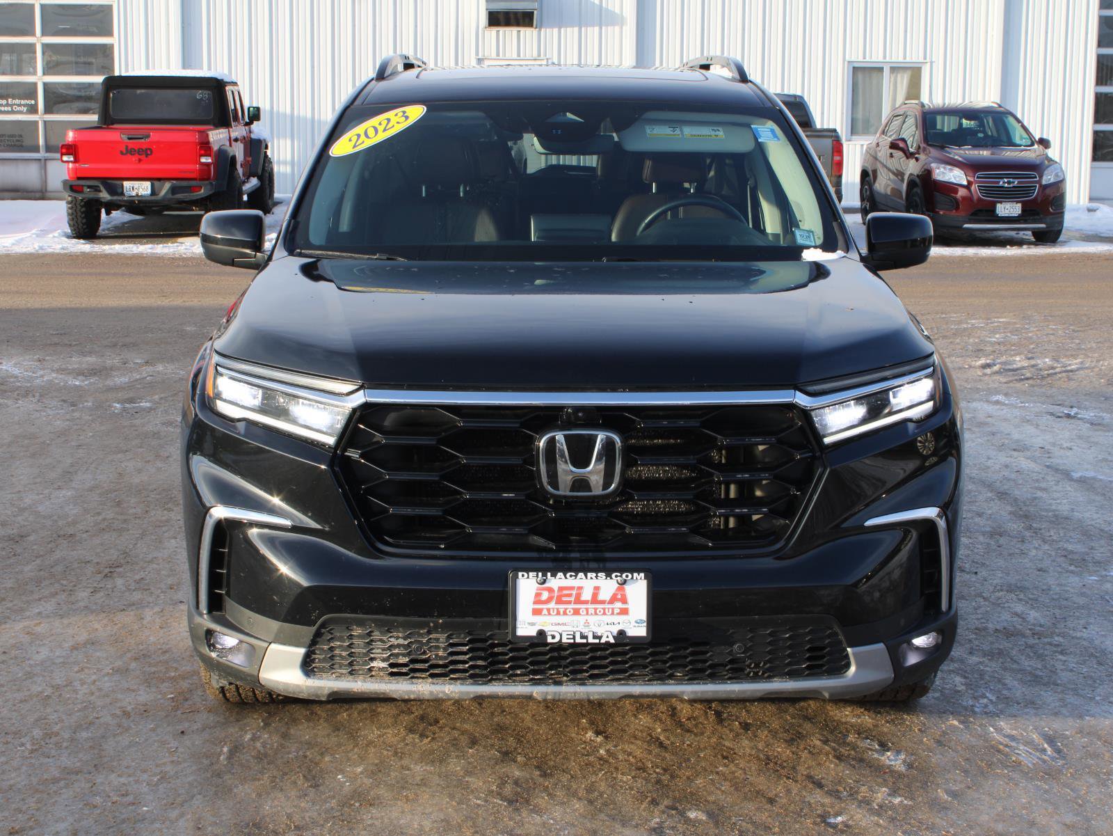 Used 2023 Honda Pilot Elite image 2