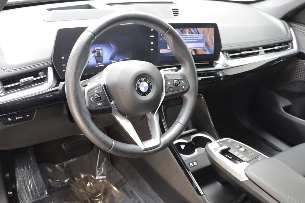 Certified 2025 BMW X1 xDrive28i AWD/4WD image 7