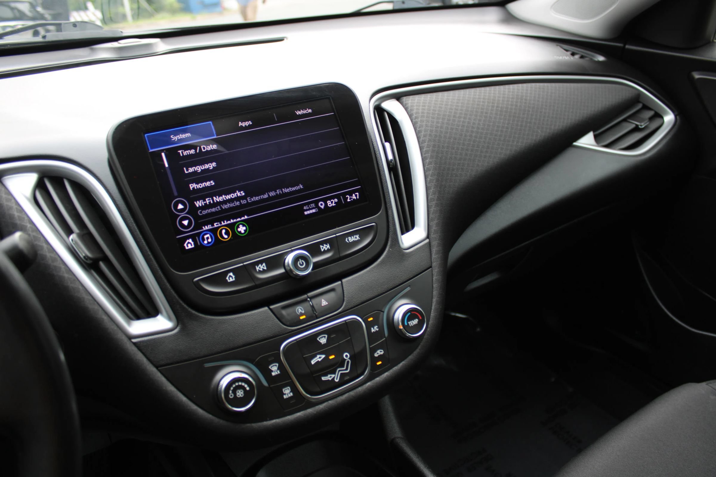 Used 2021 Chevrolet Malibu RS FWD image 13