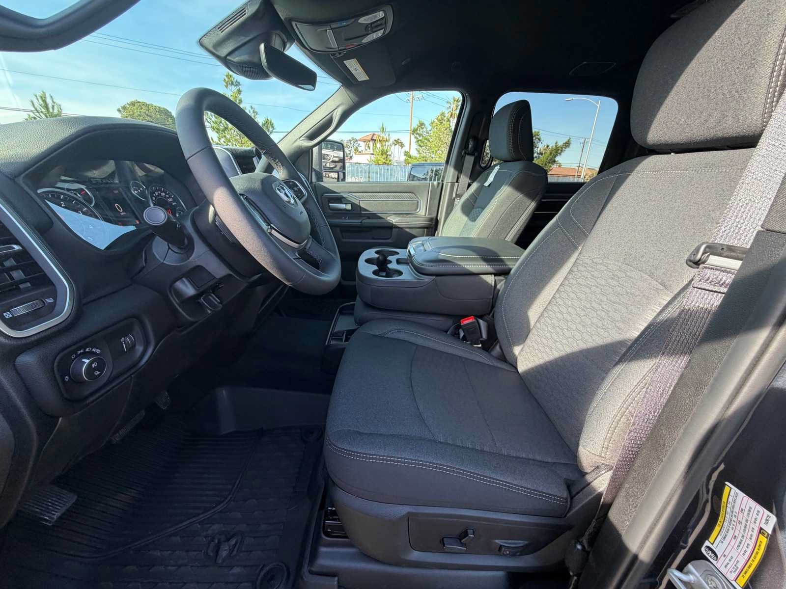 New 2026 RAM 2500 Big Horn AWD/4WD image 33