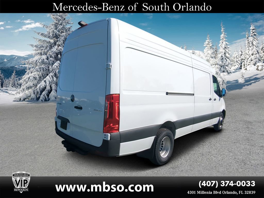 Used 2025 Mercedes-Benz Sprinter 3500 image 16