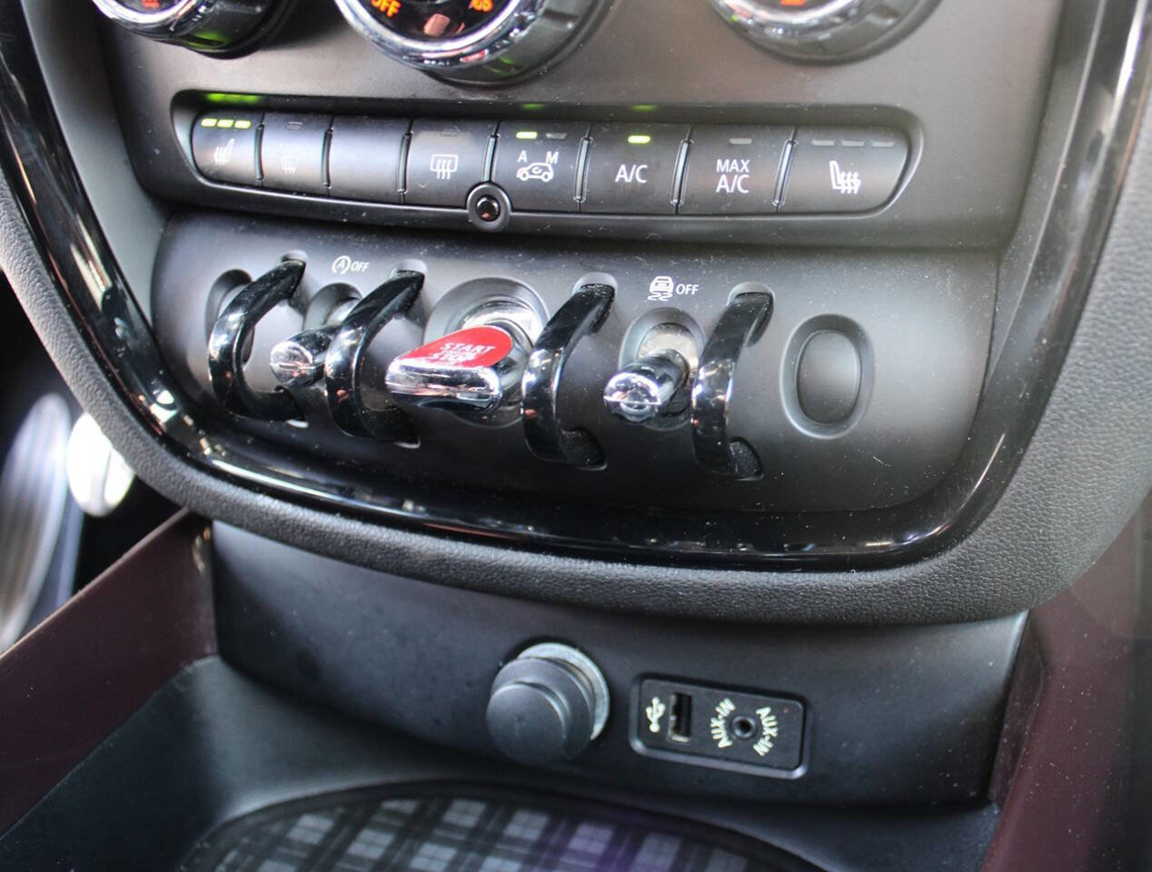 Used 2016 MINI Cooper Clubman S image 32