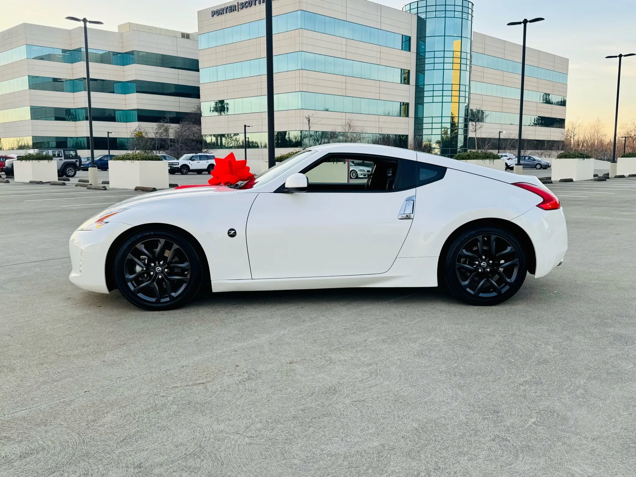 Used 2017 Nissan 370Z Touring image 6