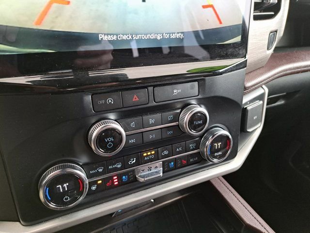 Certified 2024 Ford Expedition Limited image 12