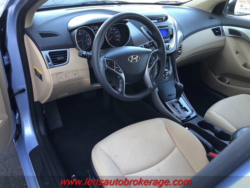 Used 2013 Hyundai Elantra GLS w/ Preferred Pkg FWD image 8