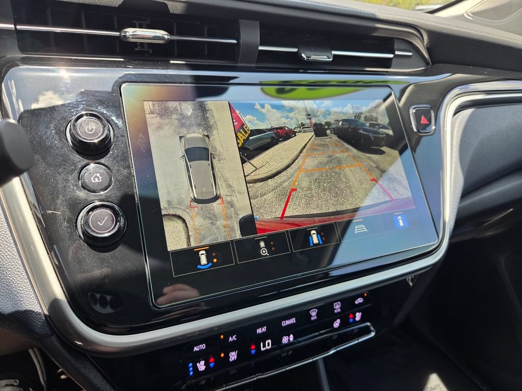 Used 2023 Chevrolet Bolt EUV Premier w/ Super Cruise Package FWD image 33