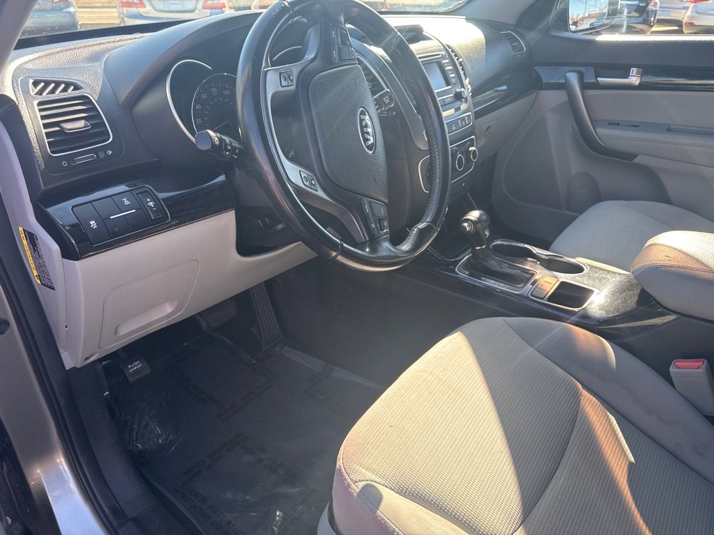 Used 2014 Kia Sorento LX AWD/4WD image 12