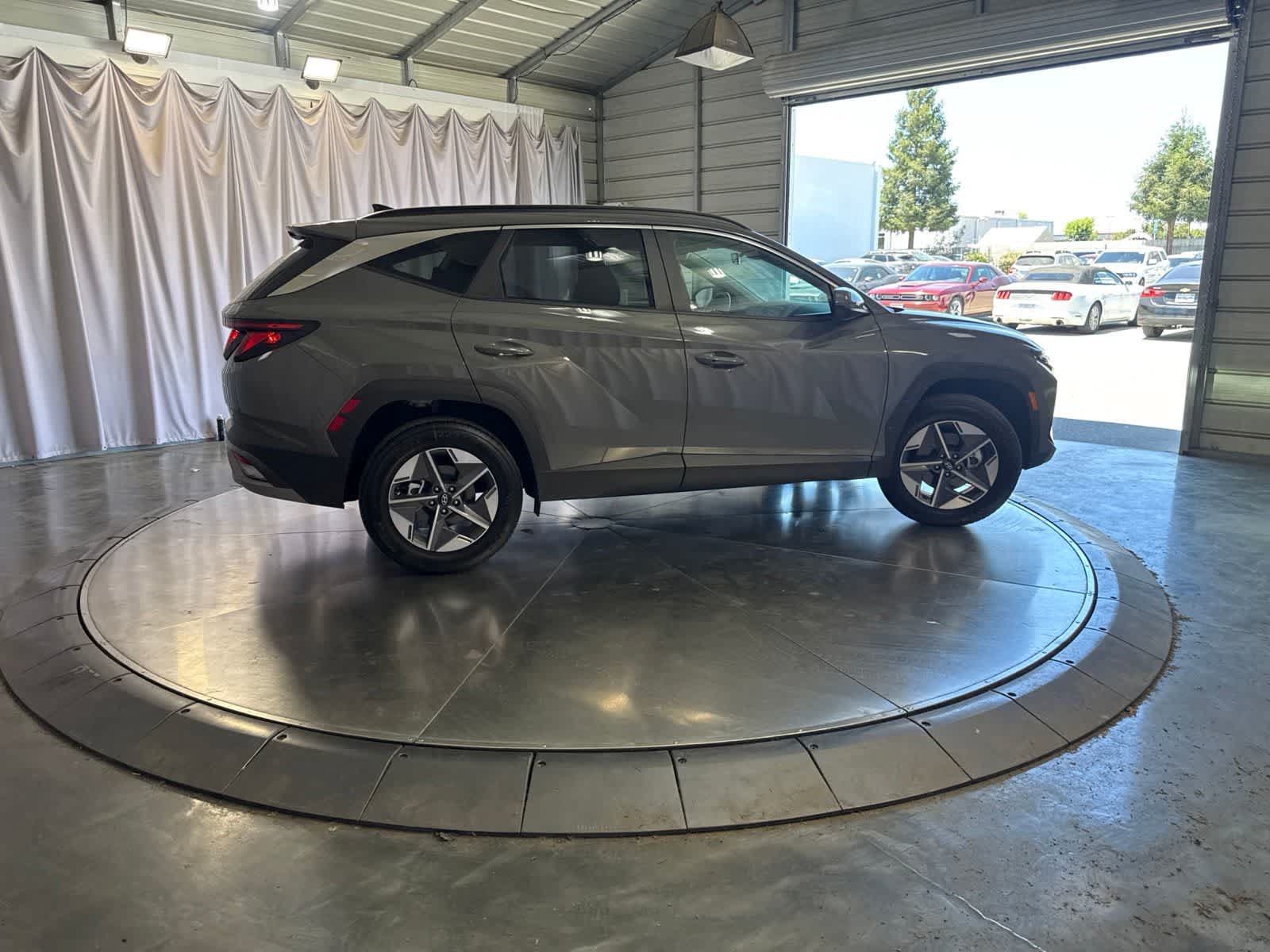 Used 2026 Hyundai Tucson SEL AWD/4WD image 4
