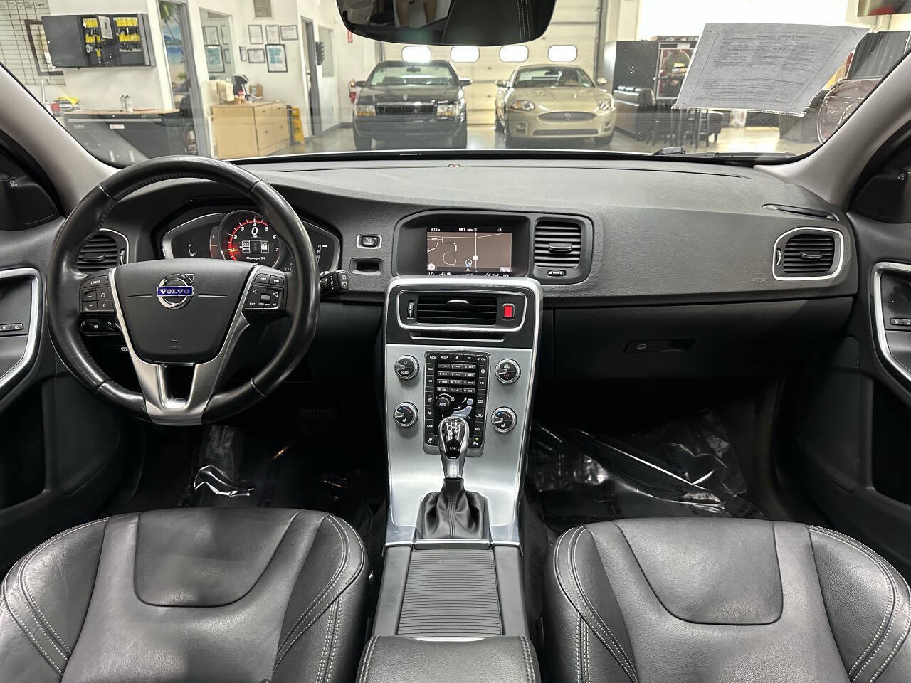 Used 2018 Volvo V60 T5 Dynamic w/ Vision Package AWD/4WD image 18
