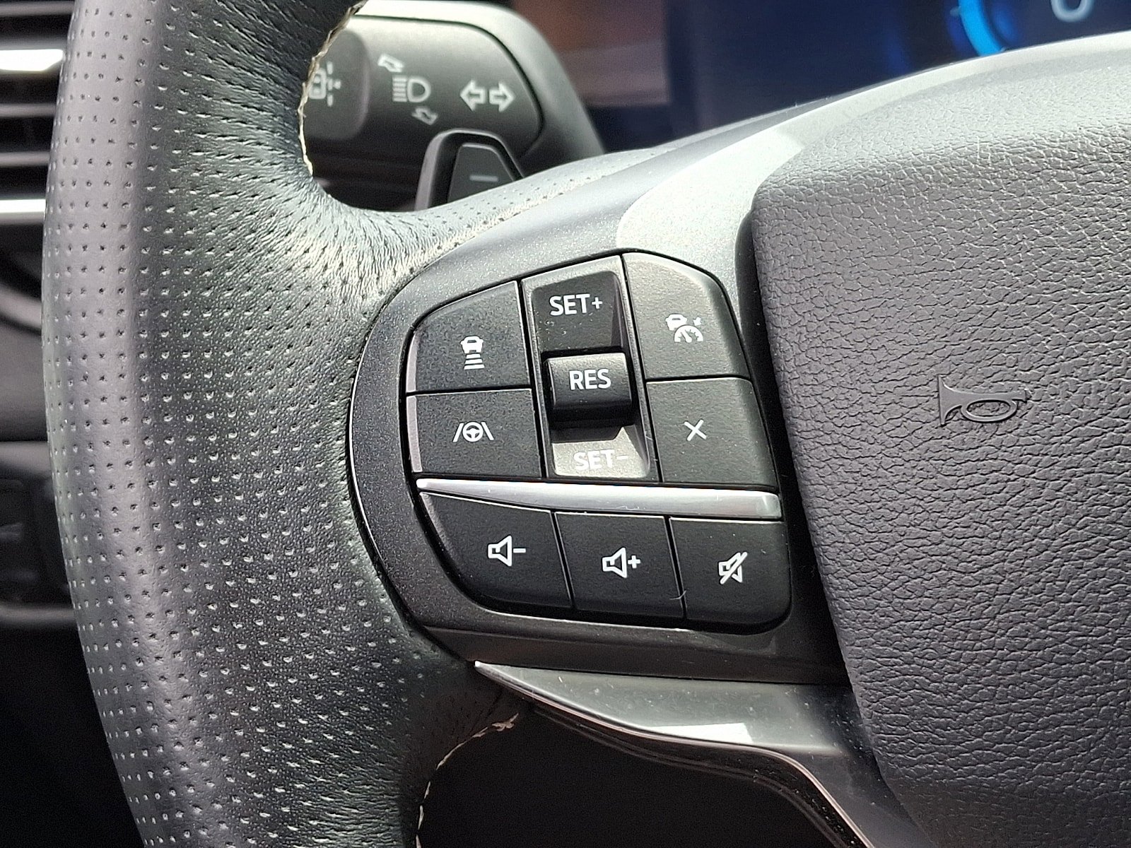 Used 2020 Ford Explorer ST w/ ST Street Pack AWD/4WD image 23