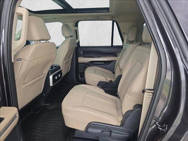 Used 2024 Ford Expedition Max Limited AWD/4WD image 11