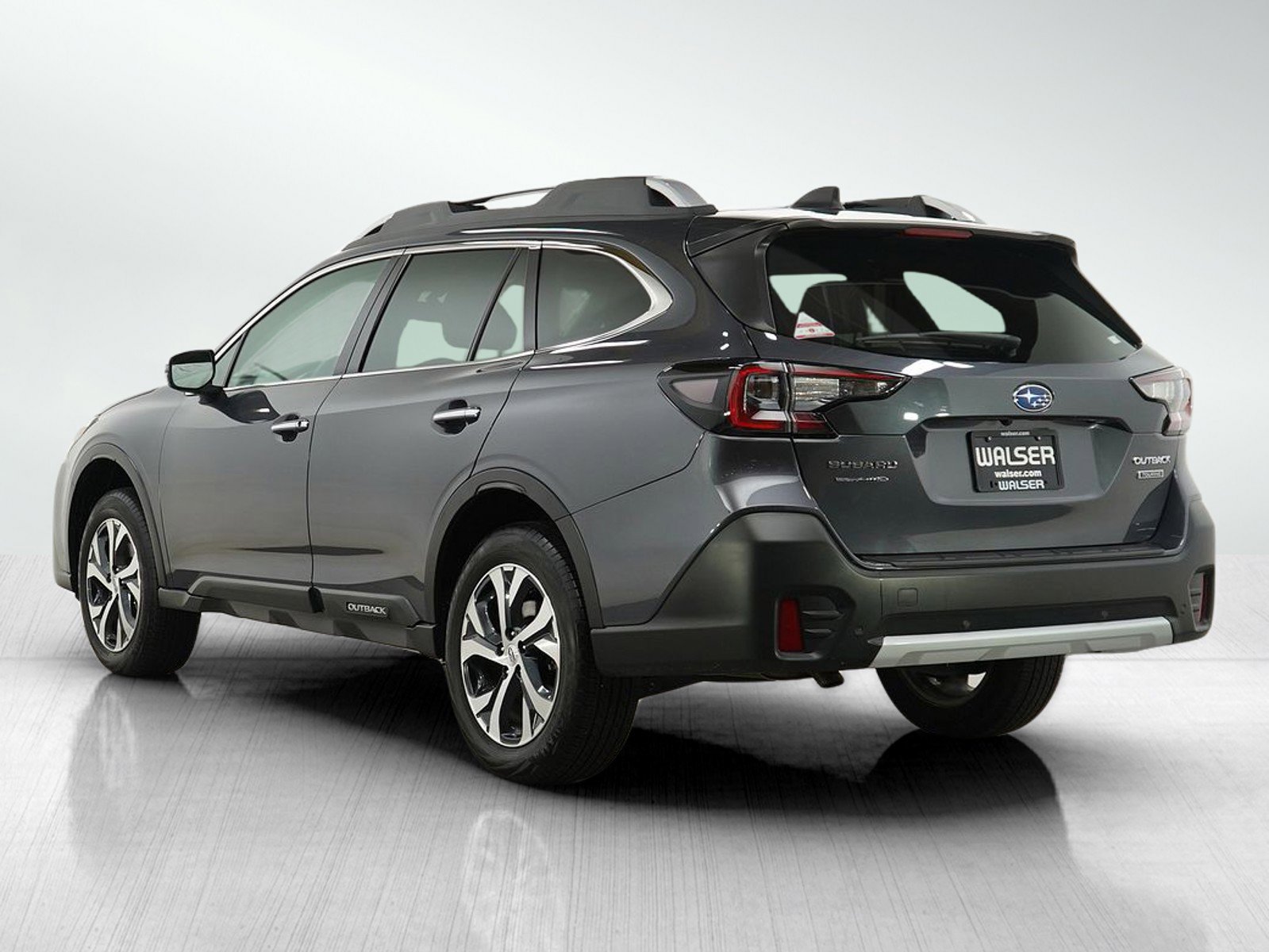 Used 2022 Subaru Outback Touring image 4