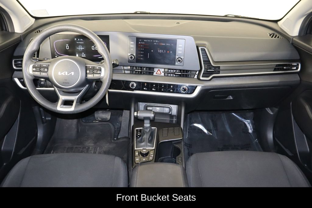 Used 2024 Kia Sportage LX image 14
