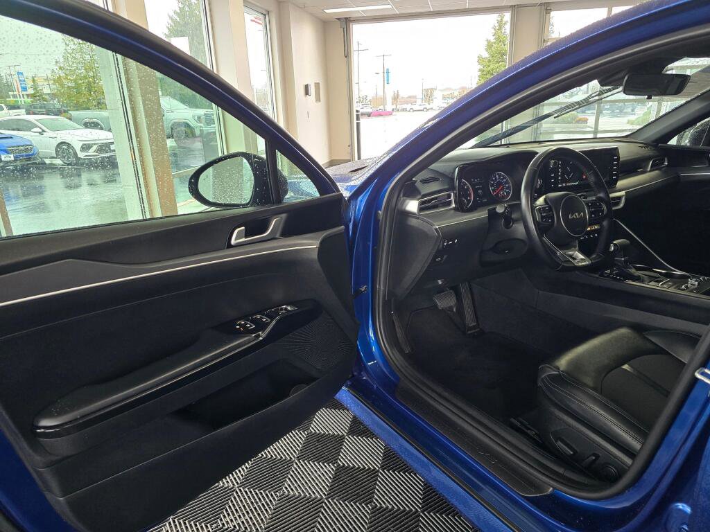 Used 2024 Kia K5 GT-Line w/ GT-Line Premium Package FWD image 18