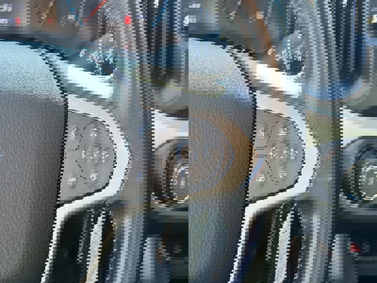 Used 2019 Chevrolet Colorado LT w/ LT Convenience Package image 26