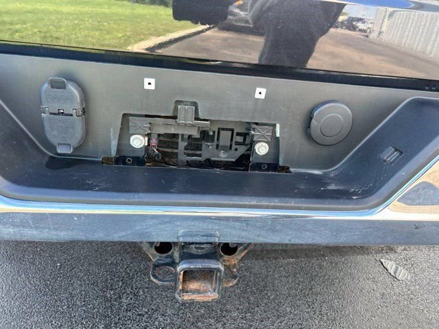 Used 2023 Chevrolet Silverado 1500 LT w/ Protection Package AWD/4WD image 43