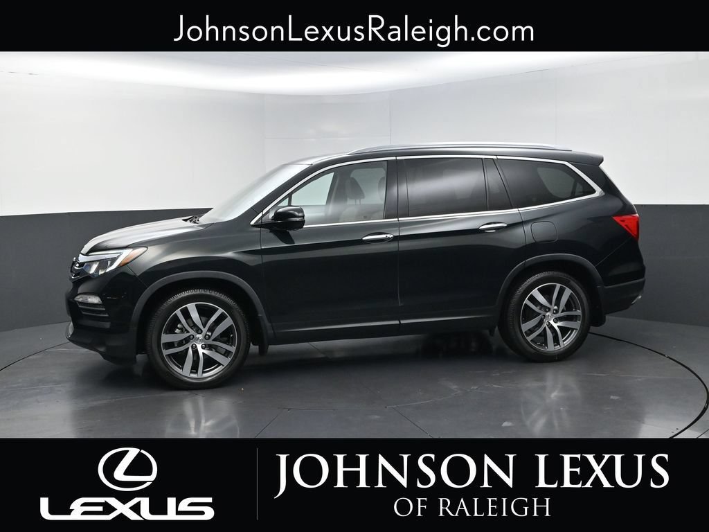 Used 2016 Honda Pilot Touring image 2