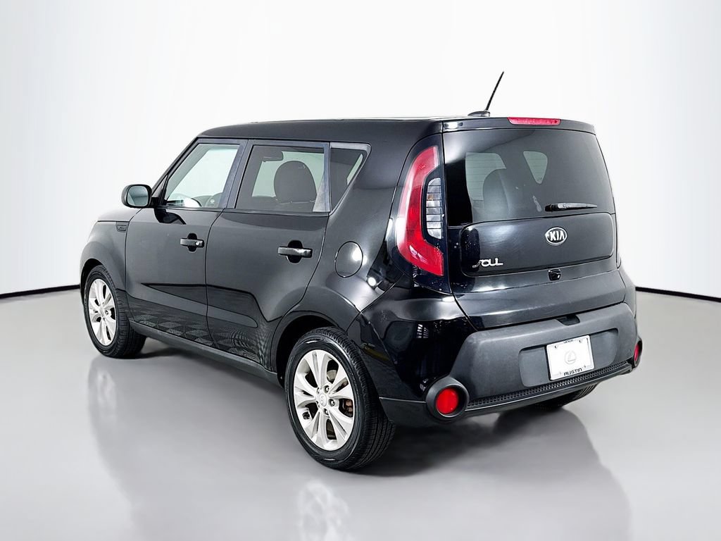 Used 2015 Kia Soul + FWD image 7