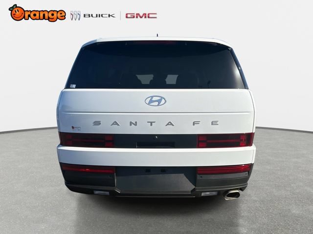 Used 2025 Hyundai Santa Fe SE FWD image 4