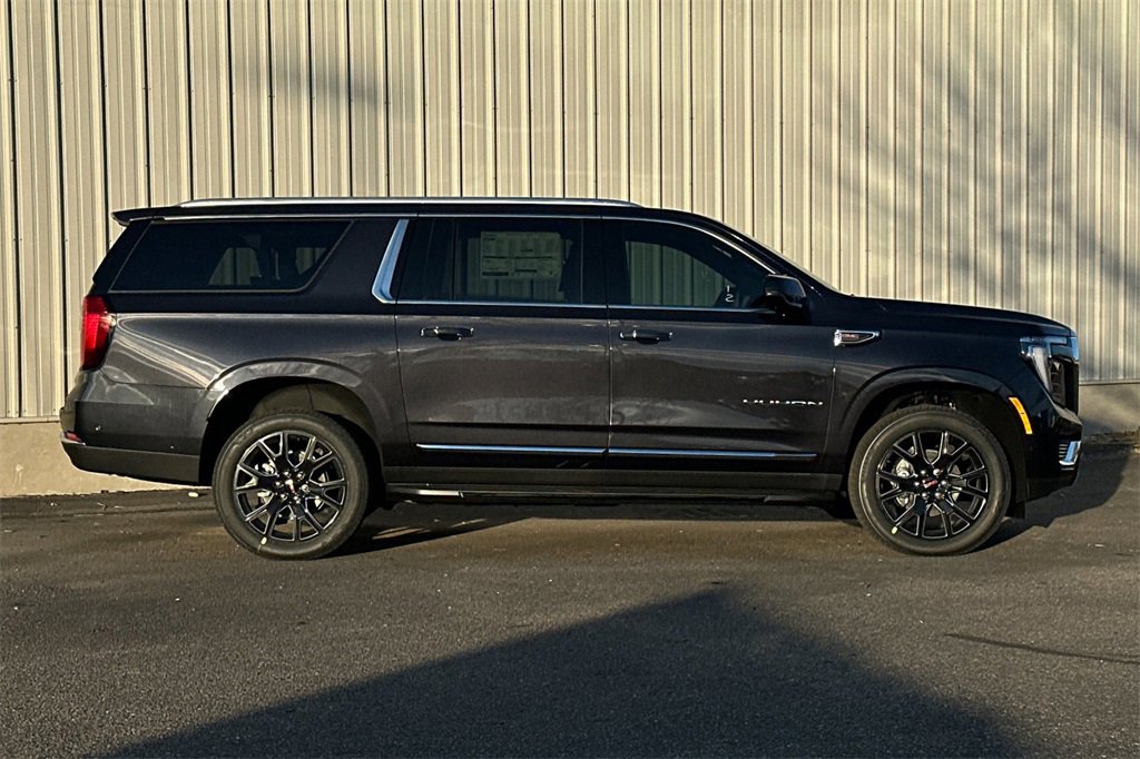 New 2026 GMC Yukon XL Elevation w/ Elevation Premium Package image 4