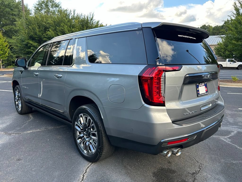 Used 2023 GMC Yukon XL Denali Ultimate AWD/4WD image 24