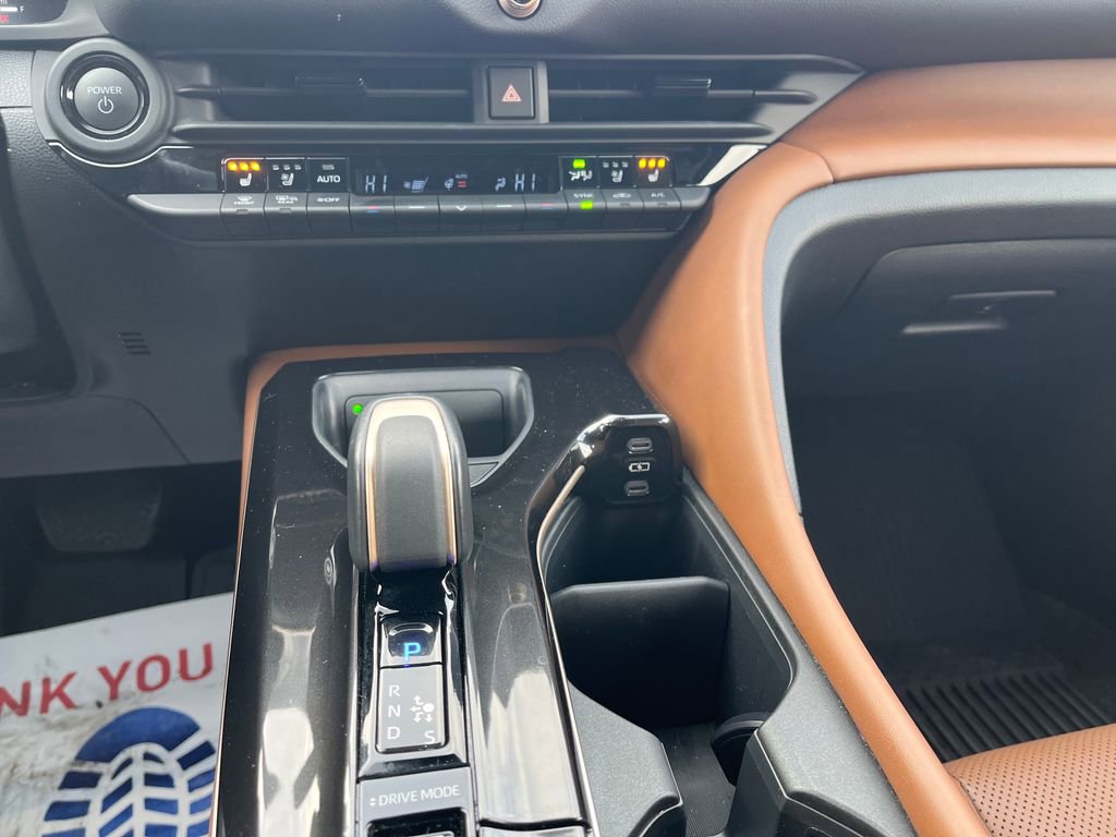 Used 2025 Toyota Crown Signia image 18