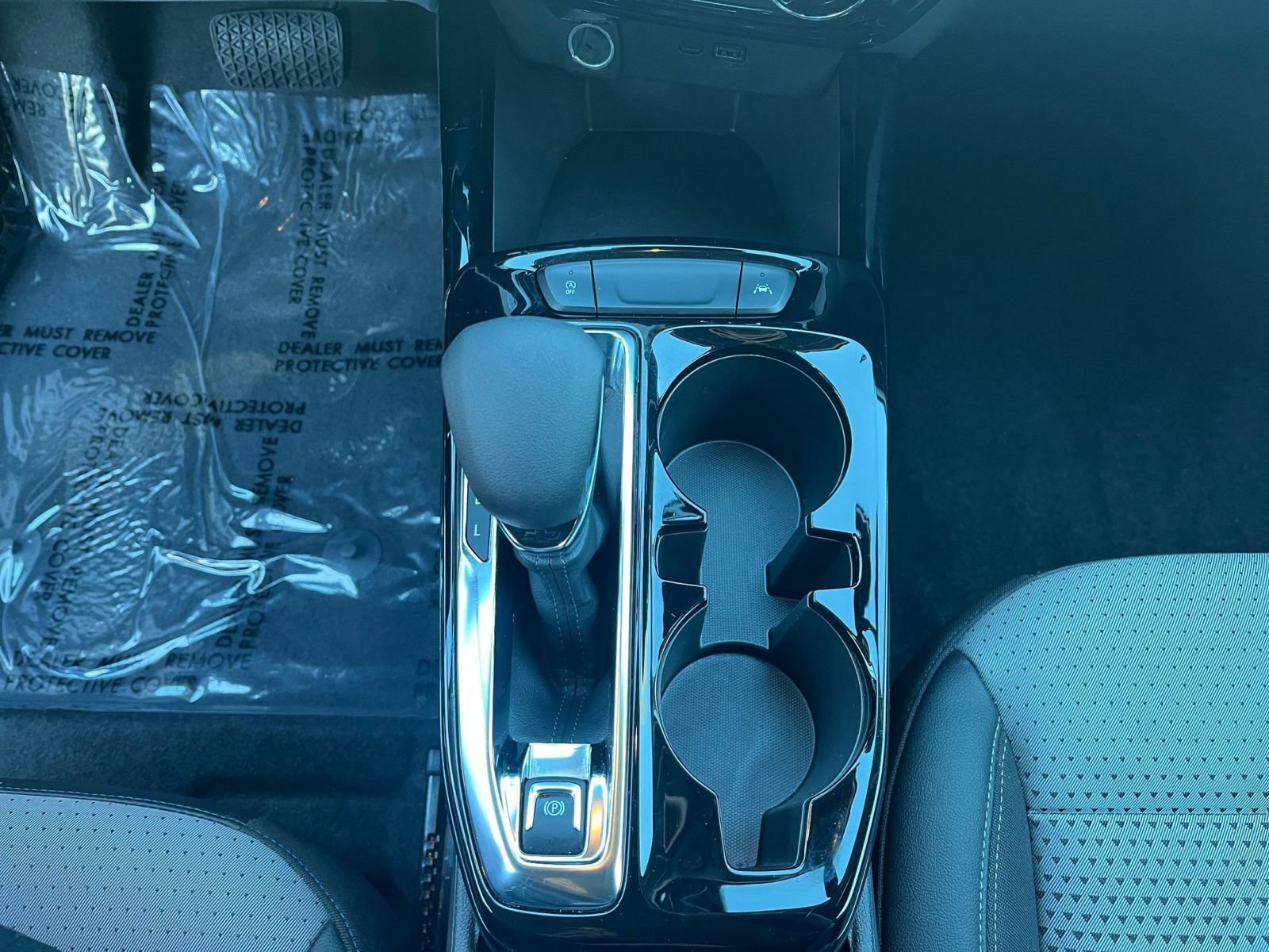 Used 2025 Chevrolet Trax LT image 40