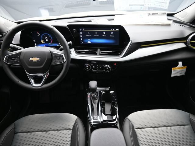 New 2026 Chevrolet Trax LT w/ Driver Confidence Package FWD image 18