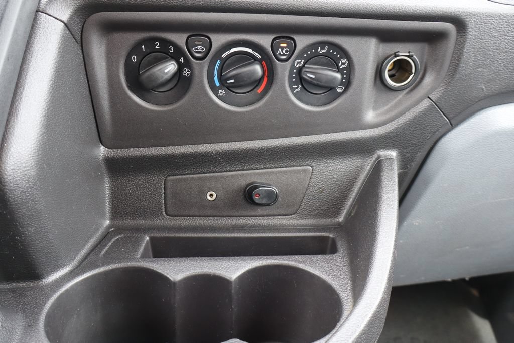 Used 2019 Ford Transit 250 138 RWD image 9
