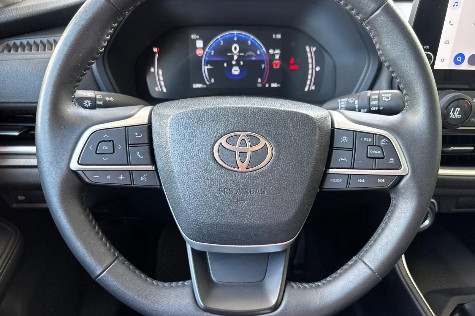 Used 2025 Toyota Grand Highlander FWD image 17