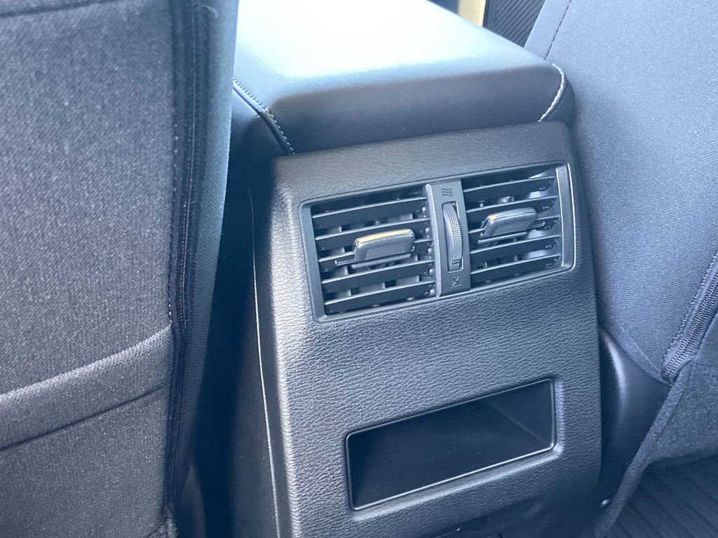 New 2026 Mitsubishi Outlander ES AWD/4WD image 17