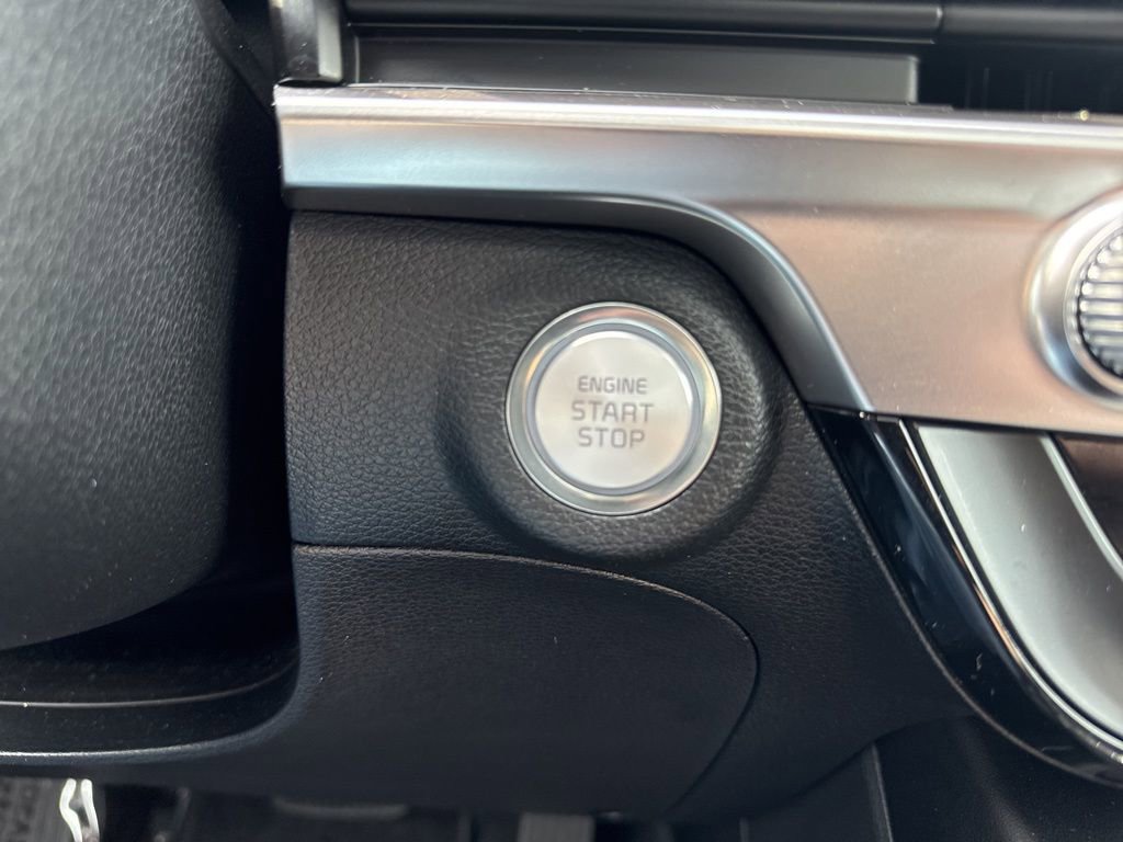 Used 2025 Kia Telluride S image 26