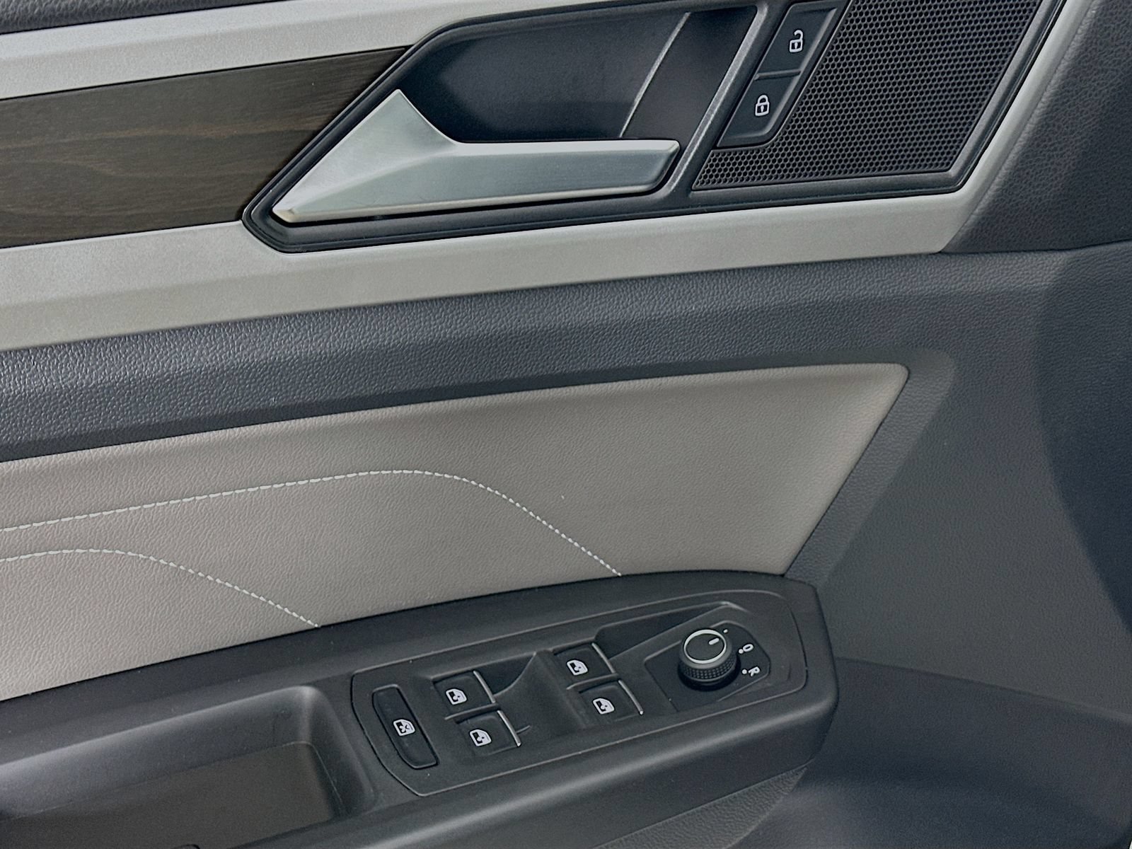 Certified 2023 Volkswagen Atlas SE AWD/4WD image 17