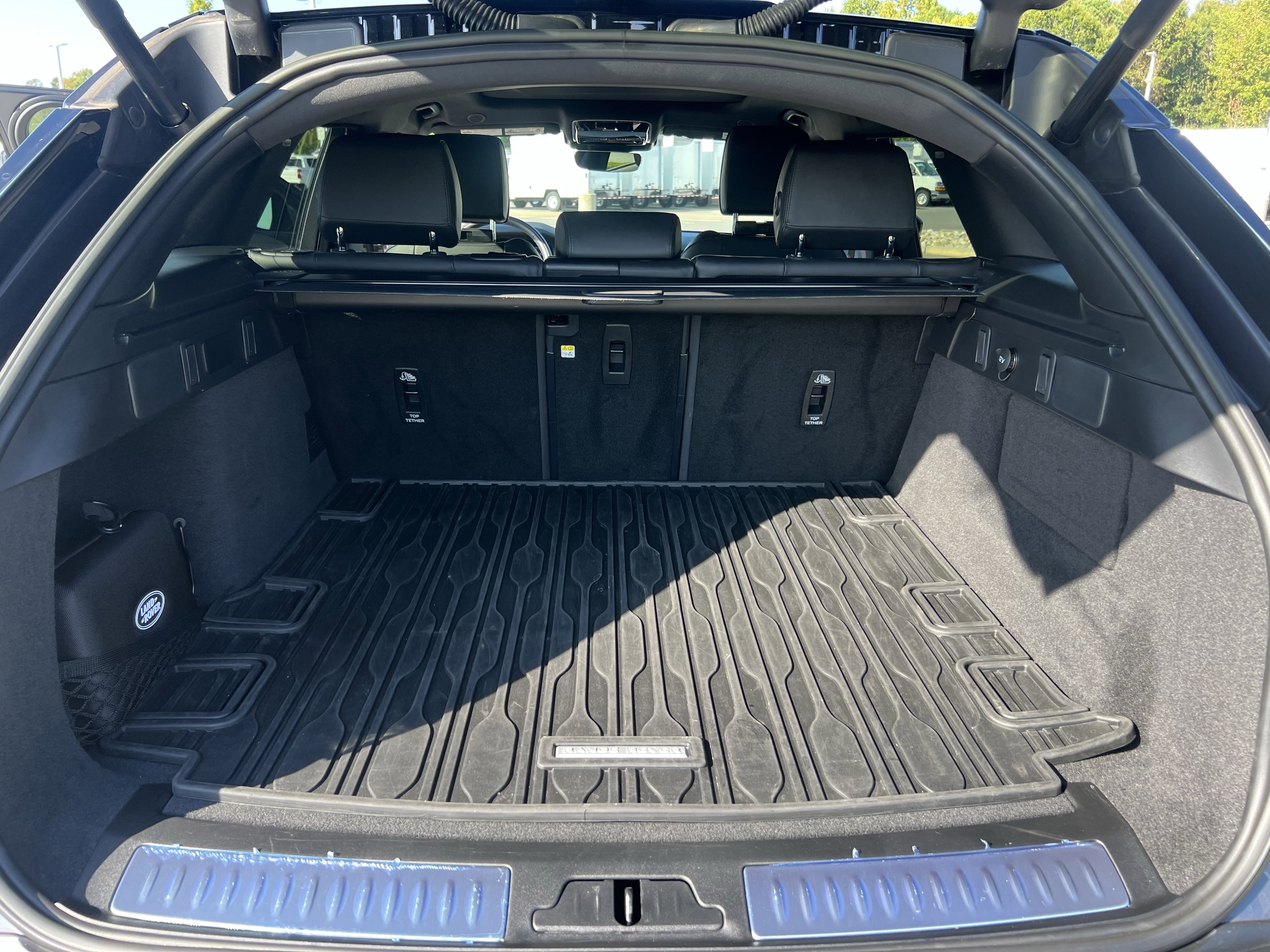 Used 2024 Land Rover Range Rover Velar Dynamic HSE image 35