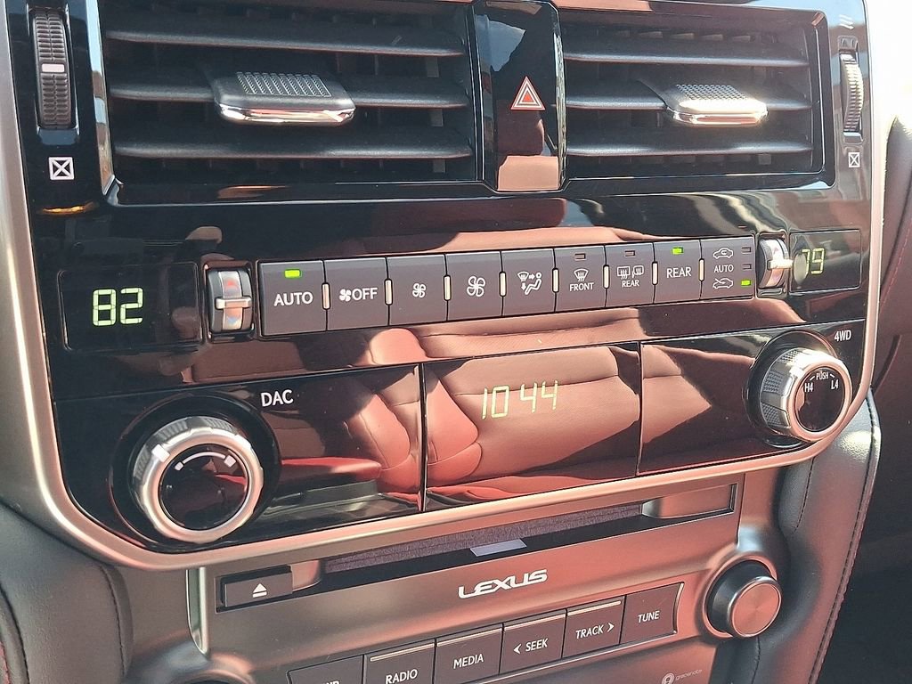 Used 2023 Lexus GX 460 Premium w/ Premium Plus Package image 17